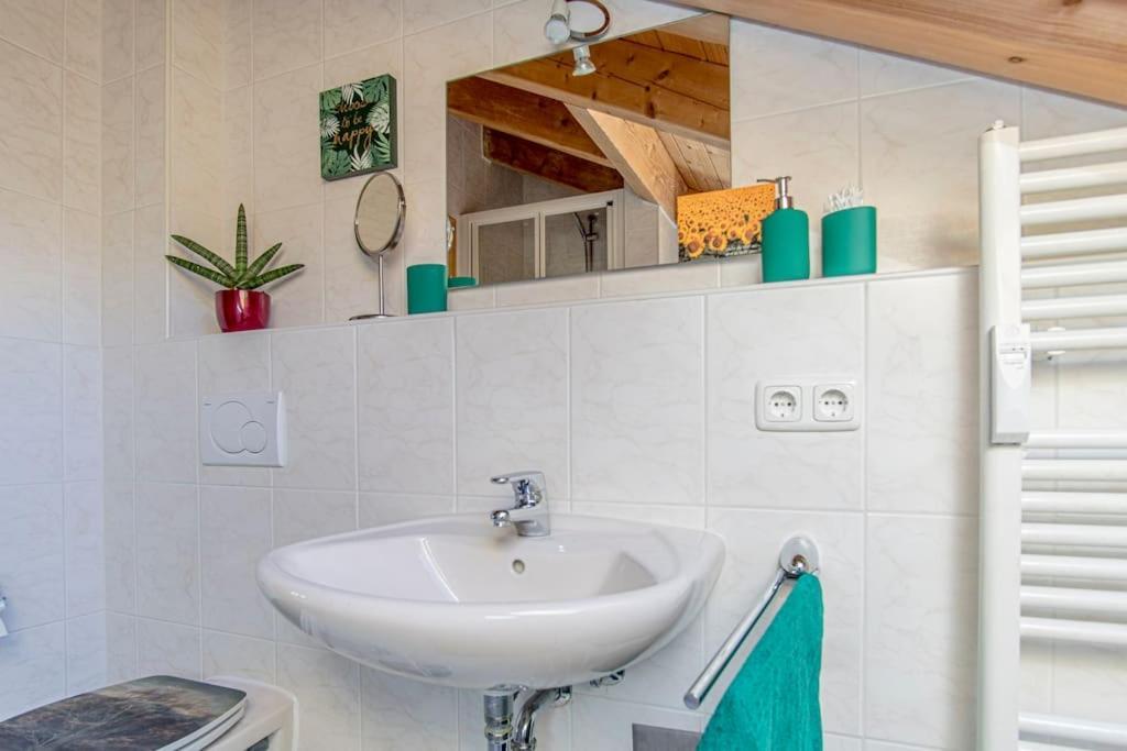 Luxury Living Near Weissensee +Balcony +Netflix フュッセン エクステリア 写真