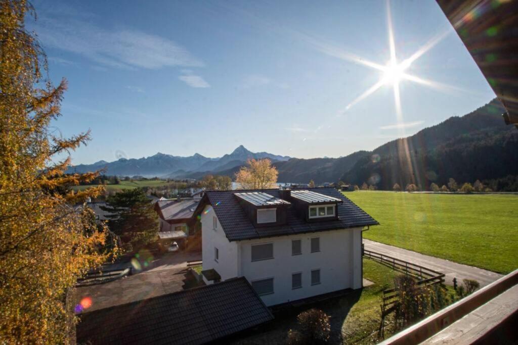 Luxury Living Near Weissensee +Balcony +Netflix フュッセン エクステリア 写真